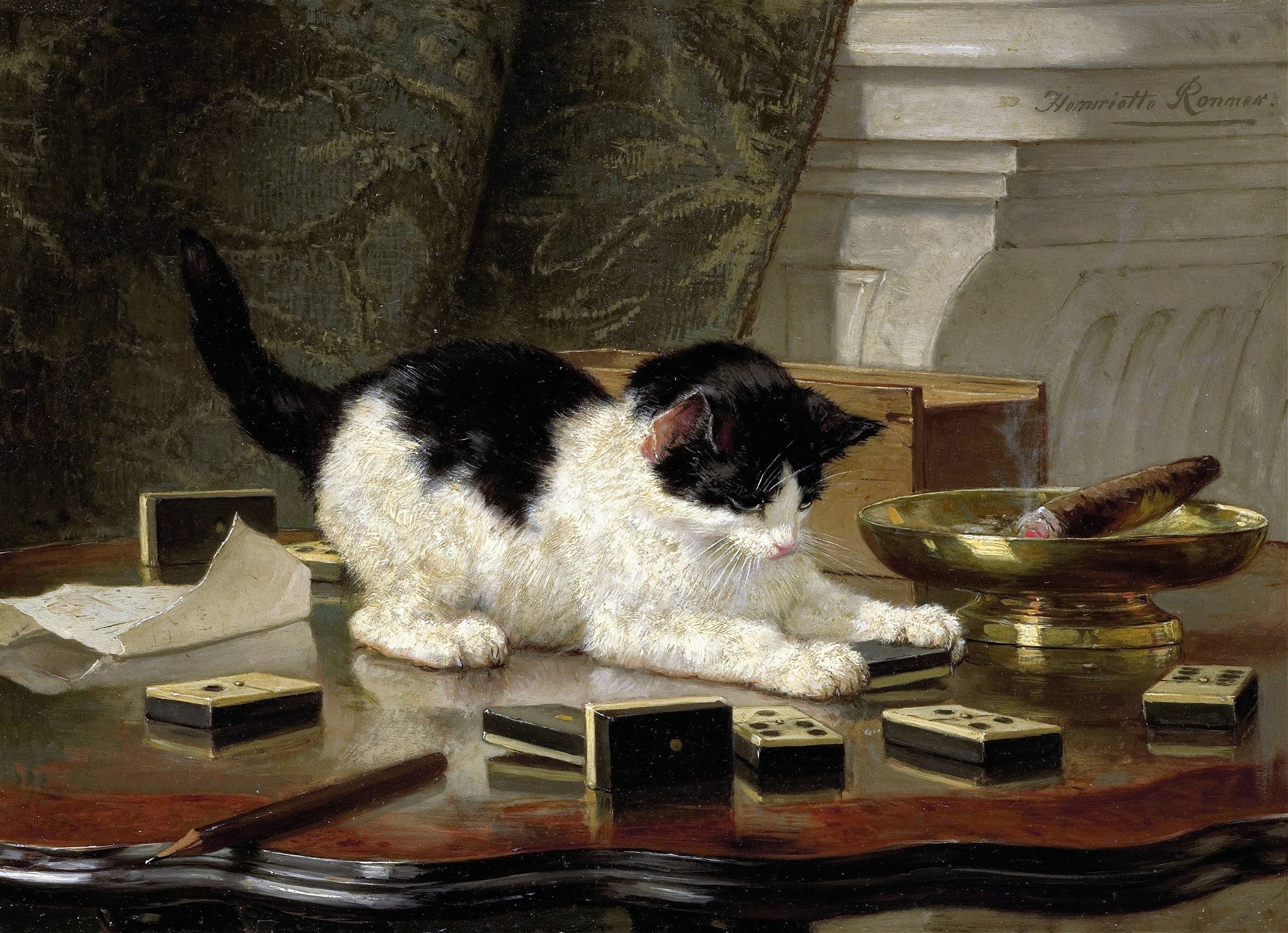Quadro decorativo mostrando um gatinho preto e branco brincalhão, com peças de dominó em uma mesa de madeira escura, estilo século XIX, assinado por Henriëtte Ronner Knip