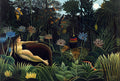 Quadro decorativo 'O Sonho' de Henri Rousseau, mostrando uma mulher nua reclinada em um sofá em uma selva exuberante, com animais selvagens e um flautista sob um luar pálido.