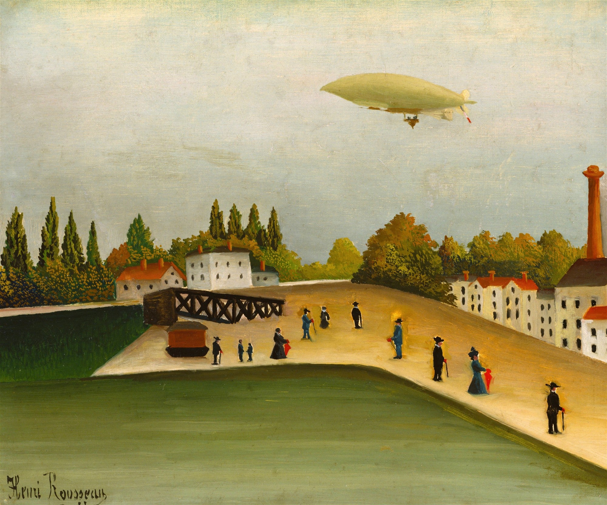 Quadro decorativo 'A Passagem do Dirigível' de Henri Rousseau, mostrando um dirigível sobrevoando uma paisagem com casas, árvores e figuras humanas em estilo Naïf.