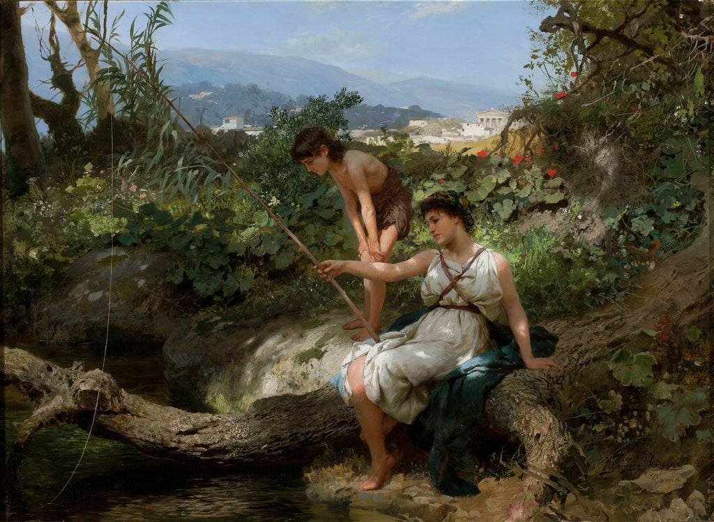 Quadro decorativo com pintura de Henryk Siemiradzki, 'A Pesca'. Retrata duas figuras, um jovem e uma jovem, à beira de um riacho em um cenário natural exuberante, com montanhas e arquitetura clássica ao fundo. A jovem está sentada em um tronco sobre a água, segurando uma vara de pesca, enquanto o jovem se inclina para observar. A luz incide suavemente sobre as figuras e a vegetação. Cores vibrantes de verde, azul e tons terrosos predominam.