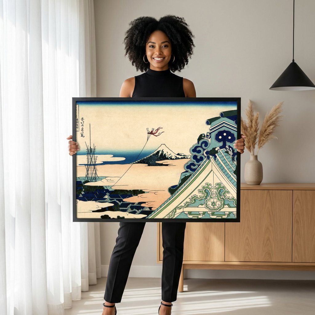 Quadro Decorativo A Pipa do Templo de Honjo - Hokusai com modelo em ambiente
