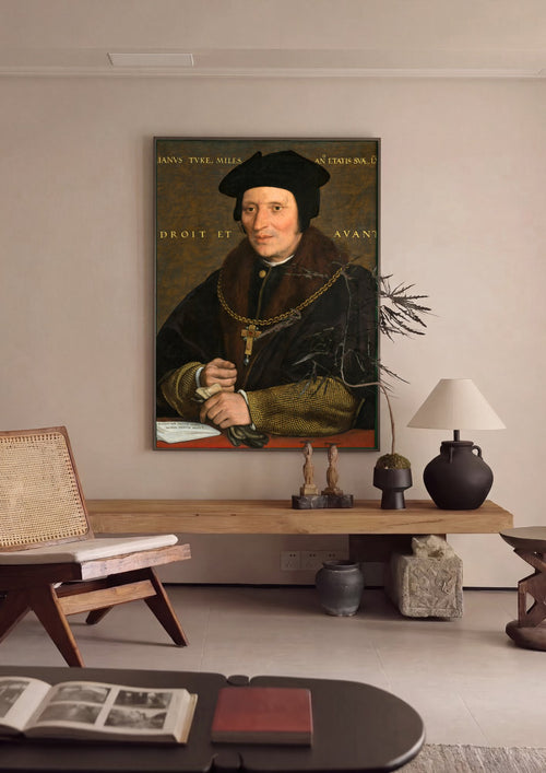 Quadro Decorativo 'Sir Brian Tuke' - Hans Holbein em ambiente decorado