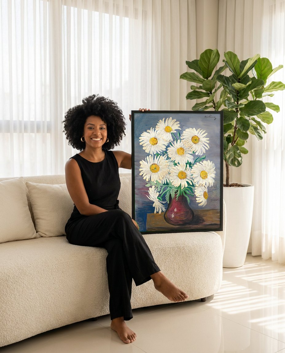 Quadro Decorativo Margaridas - Moïse Kisling | modelo apresentando o quadro emoldurado