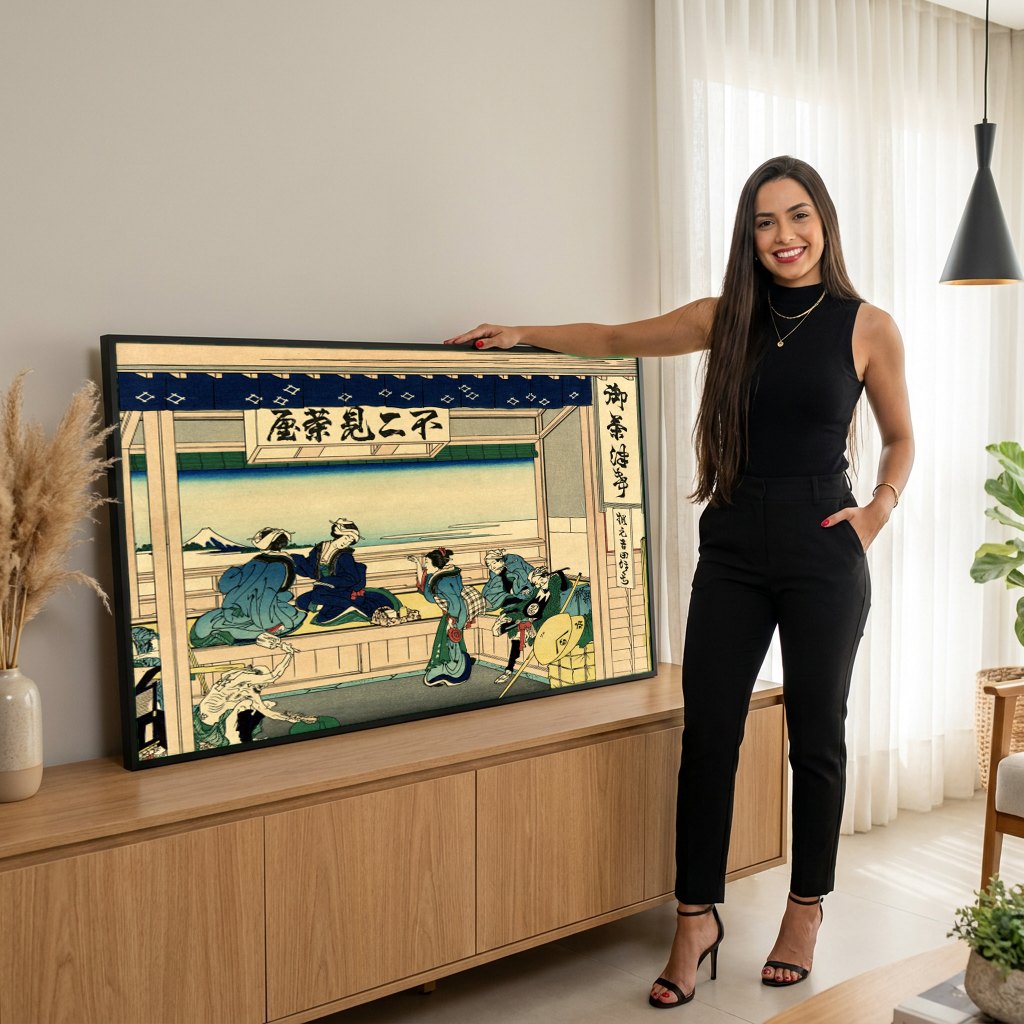 Quadro Decorativo A Casa de Chá de Yoshida - Hokusai | modelo apresentando o quadro emoldurado