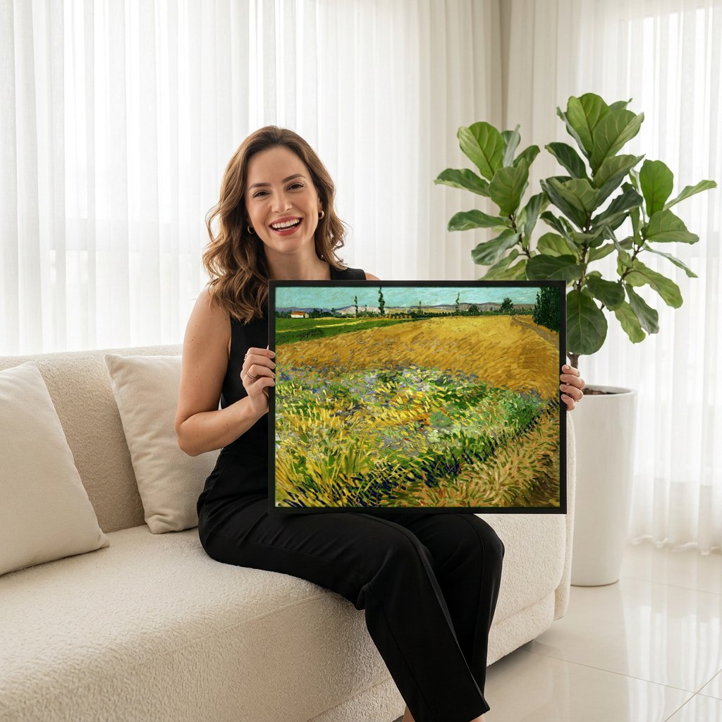 Quadro Decorativo Campo de Trigo com Ceifeiro - Van Gogh | modelo apresentando o quadro emoldurado