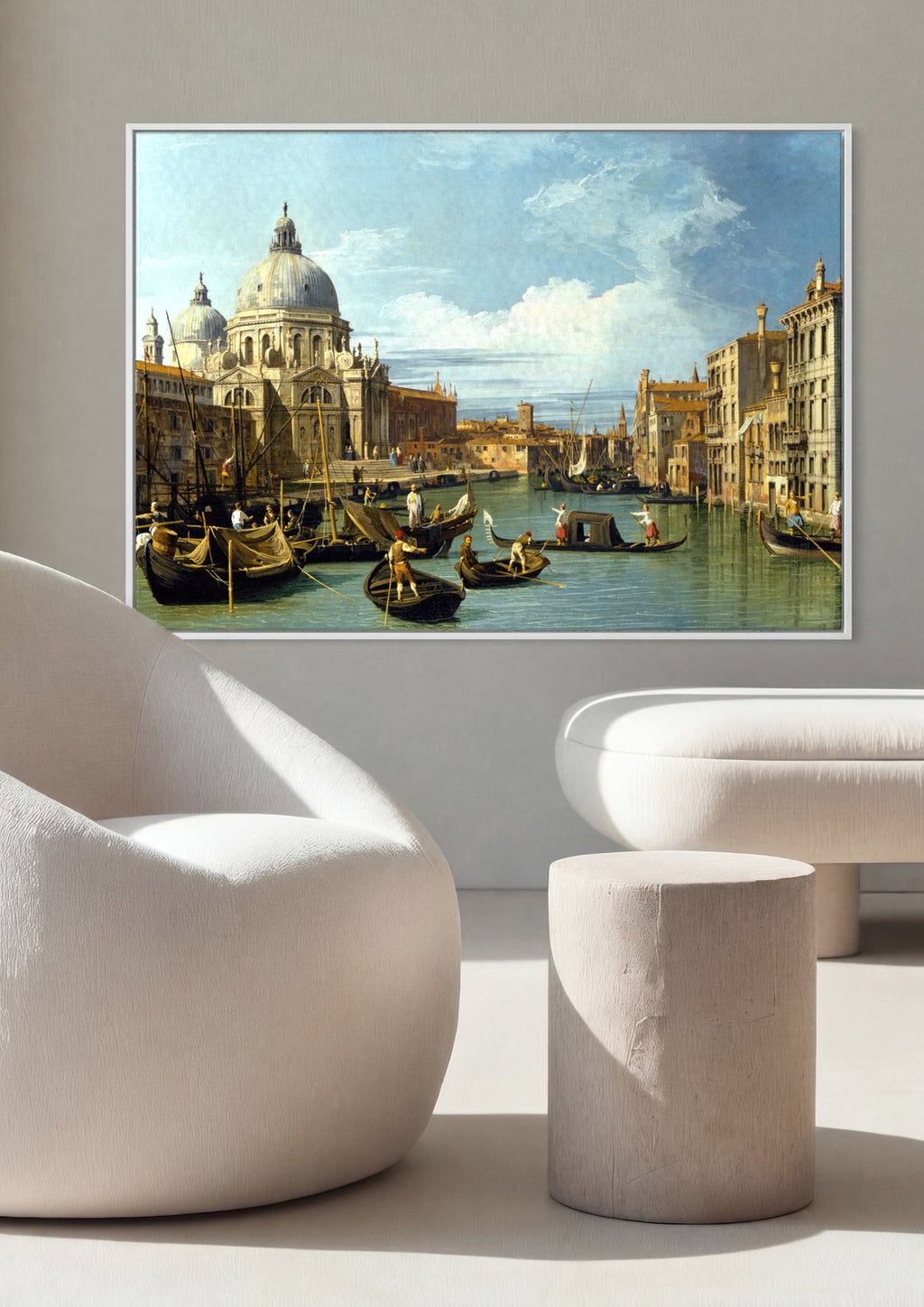 Quadro Decorativo 'O Grande Canal e a Igreja de Santa Maria della Salute' - Canaletto em ambiente decorado