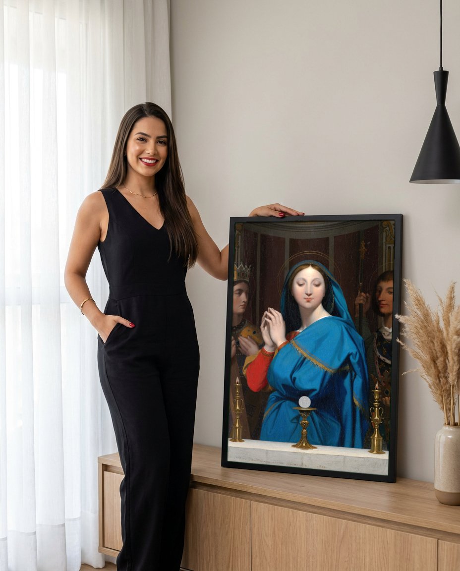 Quadro Decorativo A Virgem da Hóstia - Ingres com modelo em ambiente