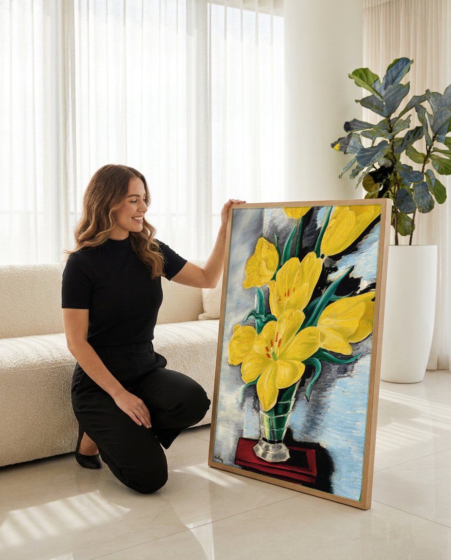 Quadro Decorativo Tulipas Amarelas - Moïse Kisling com modelo em ambiente