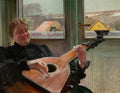 Pintura a óleo de Jacek Malczewski, 'A Mulher com Alaúde', retratando uma mulher com expressão serena tocando um alaúde, com janelas ao fundo mostrando uma paisagem de inverno com telhados coloridos. A mulher veste roupas escuras e a luz entra suavemente pelas janelas. A obra tem tons terrosos e pastéis.