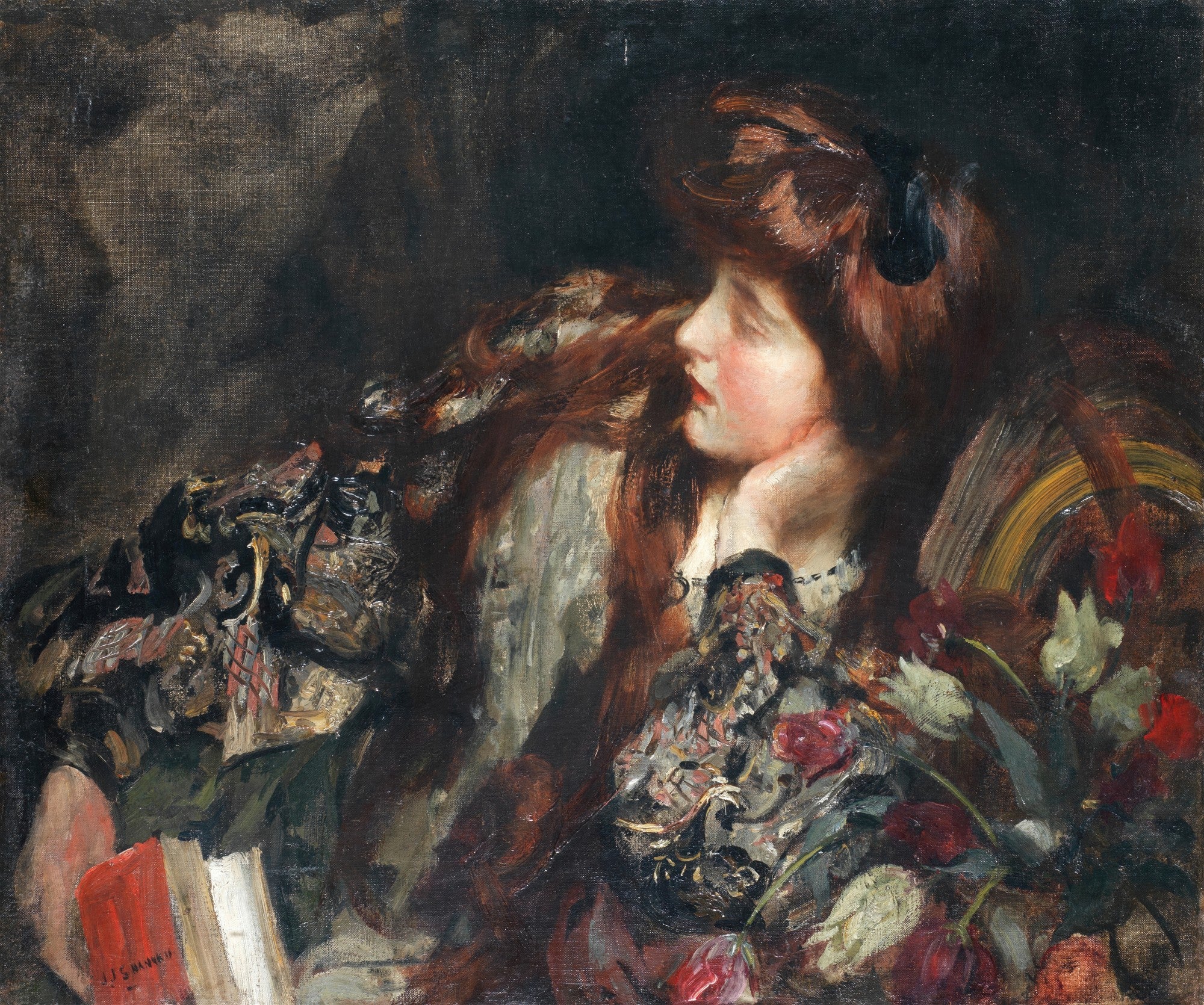 Quadro decorativo 'A Leitora' de James Jebusa Shannon. Retrato de perfil de mulher ruiva com expressão pensativa, recostada, com livro e flores. Cores quentes e escuras.