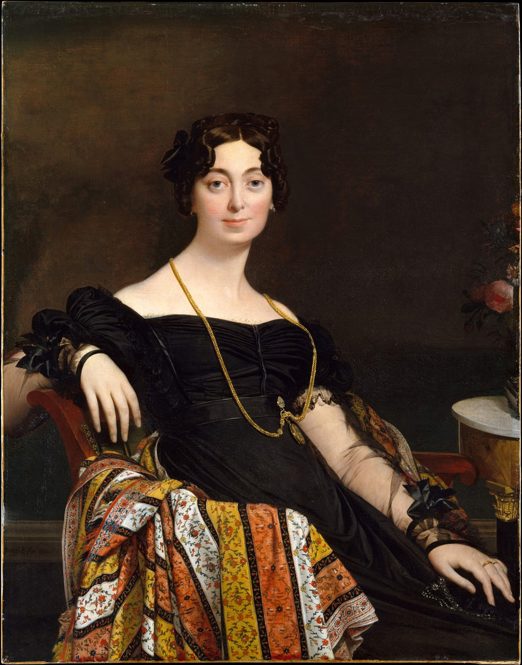Retrato clássico de uma mulher, a Condessa de Autremencourt, pintado por Jean-Auguste-Dominique Ingres. Ela veste um vestido preto e um xale colorido, sentada em uma poltrona vermelha. A imagem tem um fundo escuro.