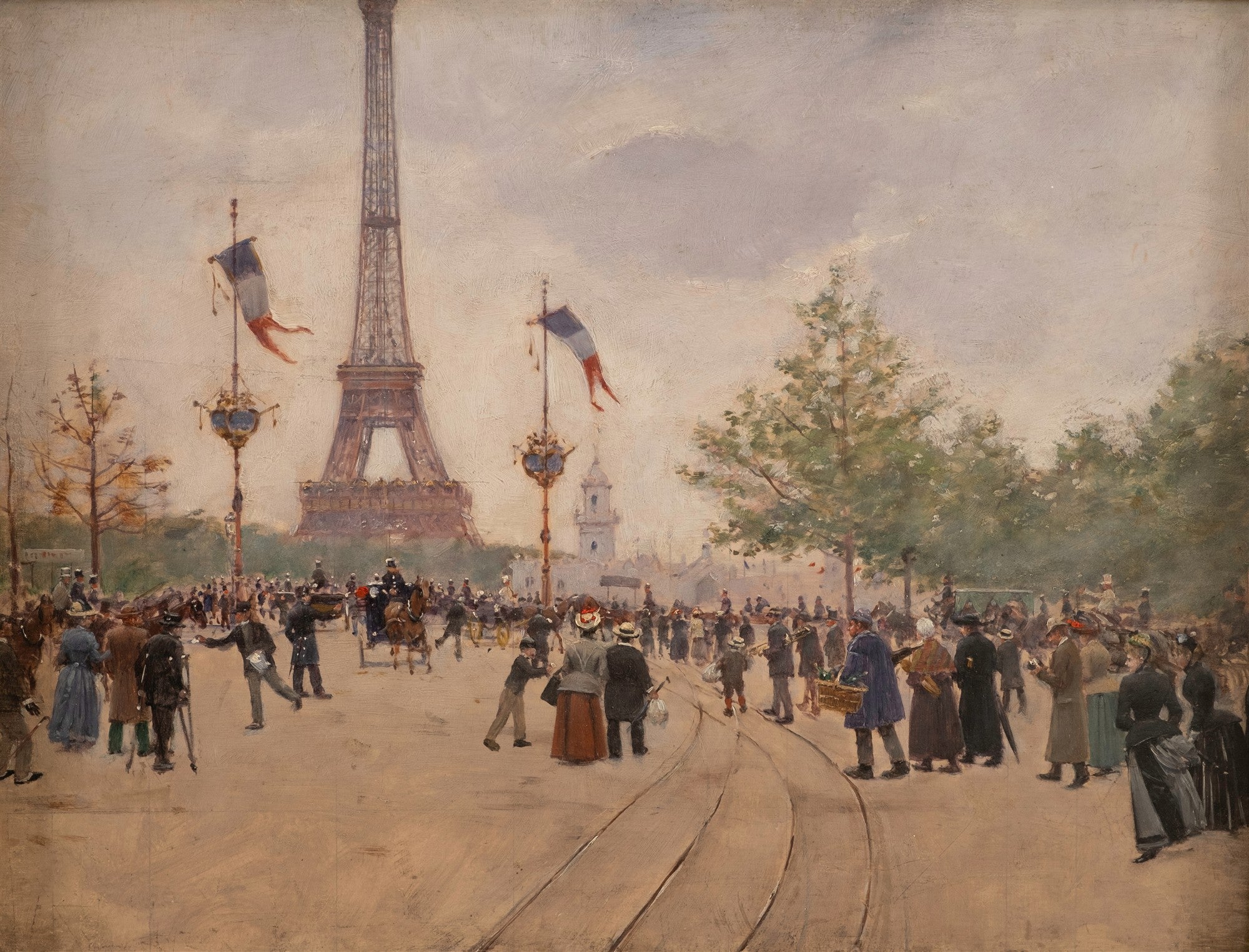 Quadro decorativo mostrando a Torre Eiffel em Paris ao fundo, com uma multidão de pessoas elegantes caminhando em primeiro plano, em tons suaves e atmosféricos, de Jean Béraud.
