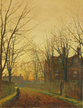 Quadro decorativo com pintura a óleo de John Atkinson Grimshaw, 'An Autumn Evening', mostrando uma rua outonal com folhas secas, árvores sem folhas e casas de tijolo sob um céu crepuscular dourado, com uma figura caminhando à esquerda.