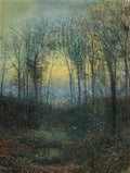 Pintura de John Atkinson Grimshaw retratando uma floresta densa ao anoitecer, com árvores sem folhas e um céu alaranjado ao fundo, refletido em um pequeno riacho ou lago no primeiro plano. Há uma figura distante no caminho.