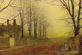 Quadro decorativo de uma paisagem outonal britânica, com uma mulher e uma criança caminhando em uma rua coberta de folhas secas, ladeada por um muro de pedra e árvores sem folhas, sob um céu amarelo-alaranjado. Uma grande casa de estilo vitoriano é visível ao fundo, à esquerda.