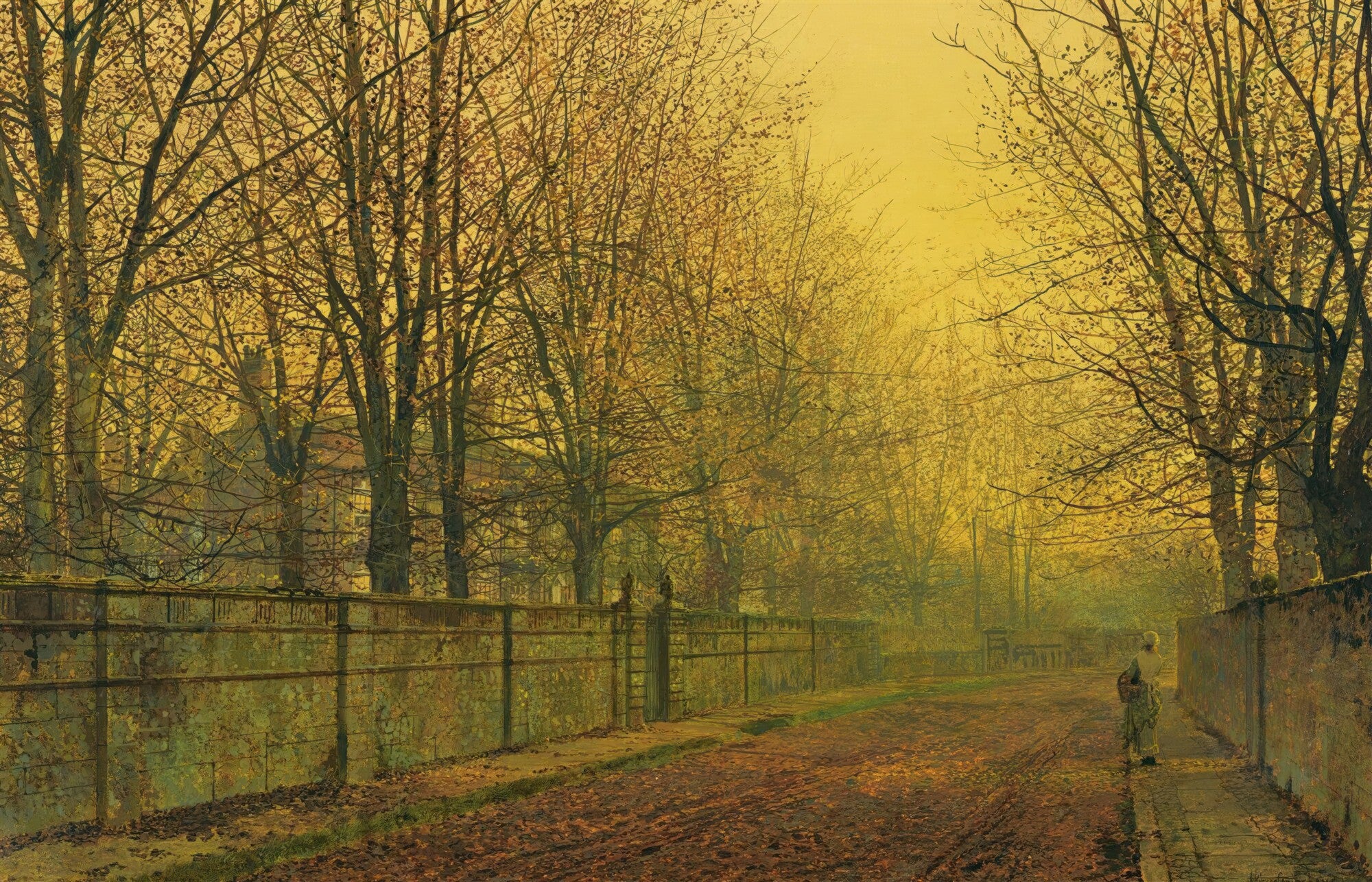 Uma pintura de John Atkinson Grimshaw retratando um caminho outonal de terra com uma figura feminina caminhando à direita, ladeado por muros de pedra e árvores sem folhas sob um céu dourado e enevoado.