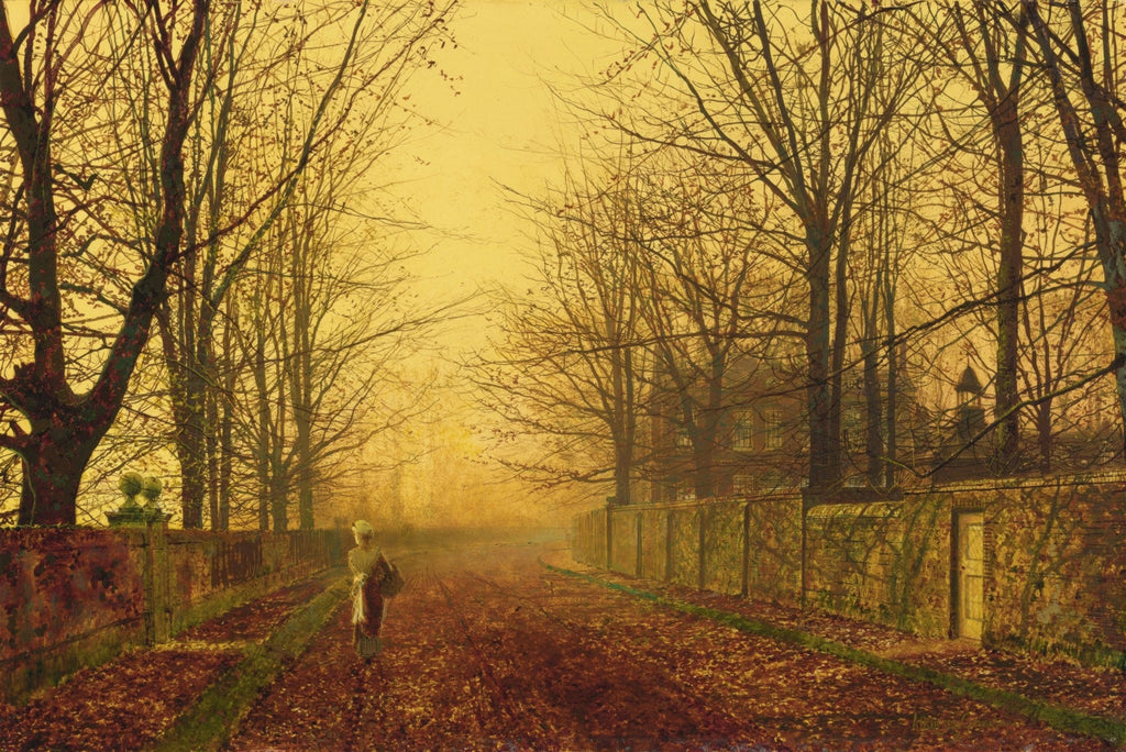 Quadro decorativo A Mistress and Her Maid, de John Atkinson Grimshaw, retratando uma mulher caminhando por uma estrada ladeada por árvores e um muro de pedra em um dia de outono com luz dourada.