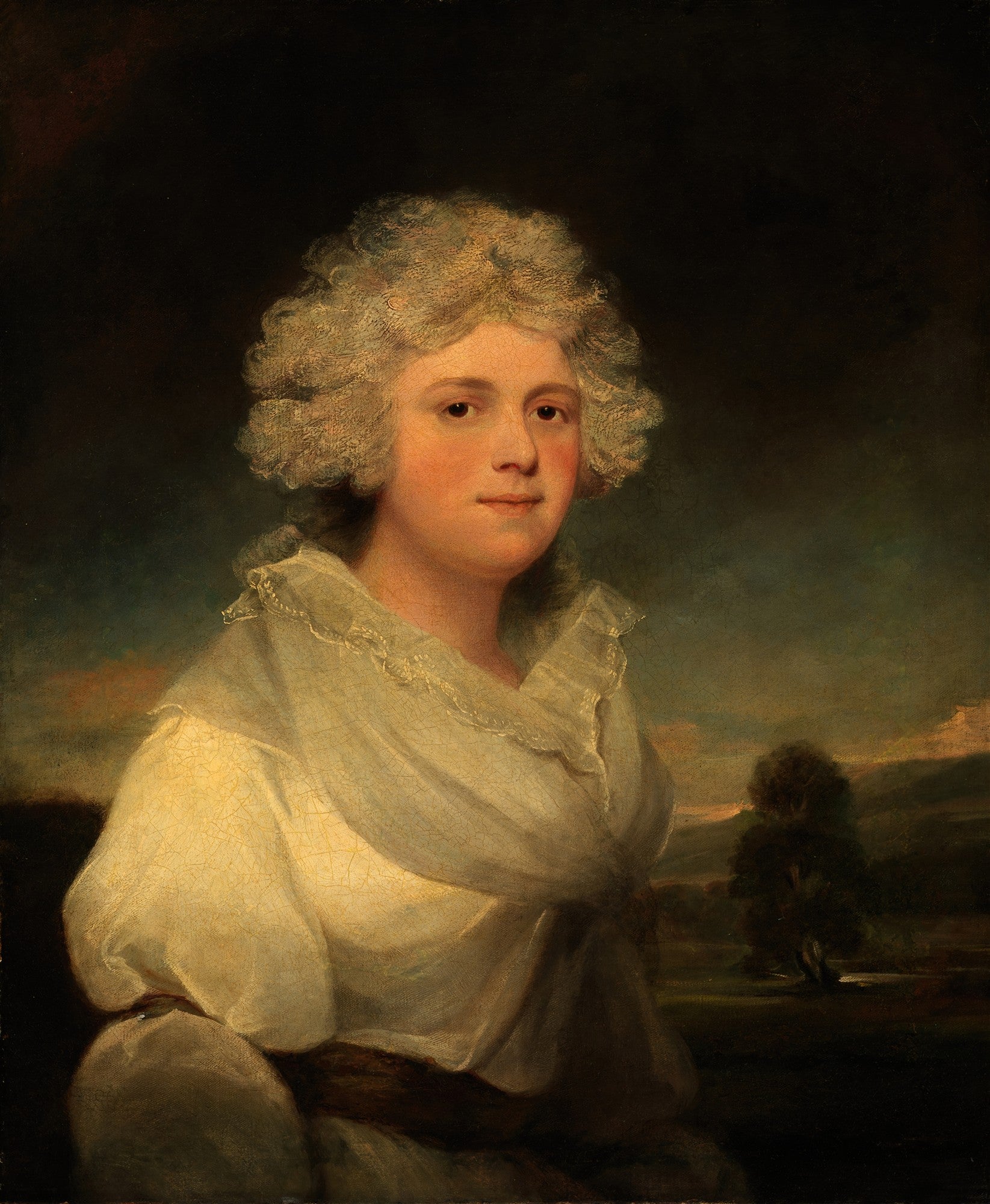 Retrato clássico de uma mulher de cabelos cacheados loiros, vestindo branco, com fundo escuro e paisagem ao entardecer à direita, atribuído a John Hoppner.
