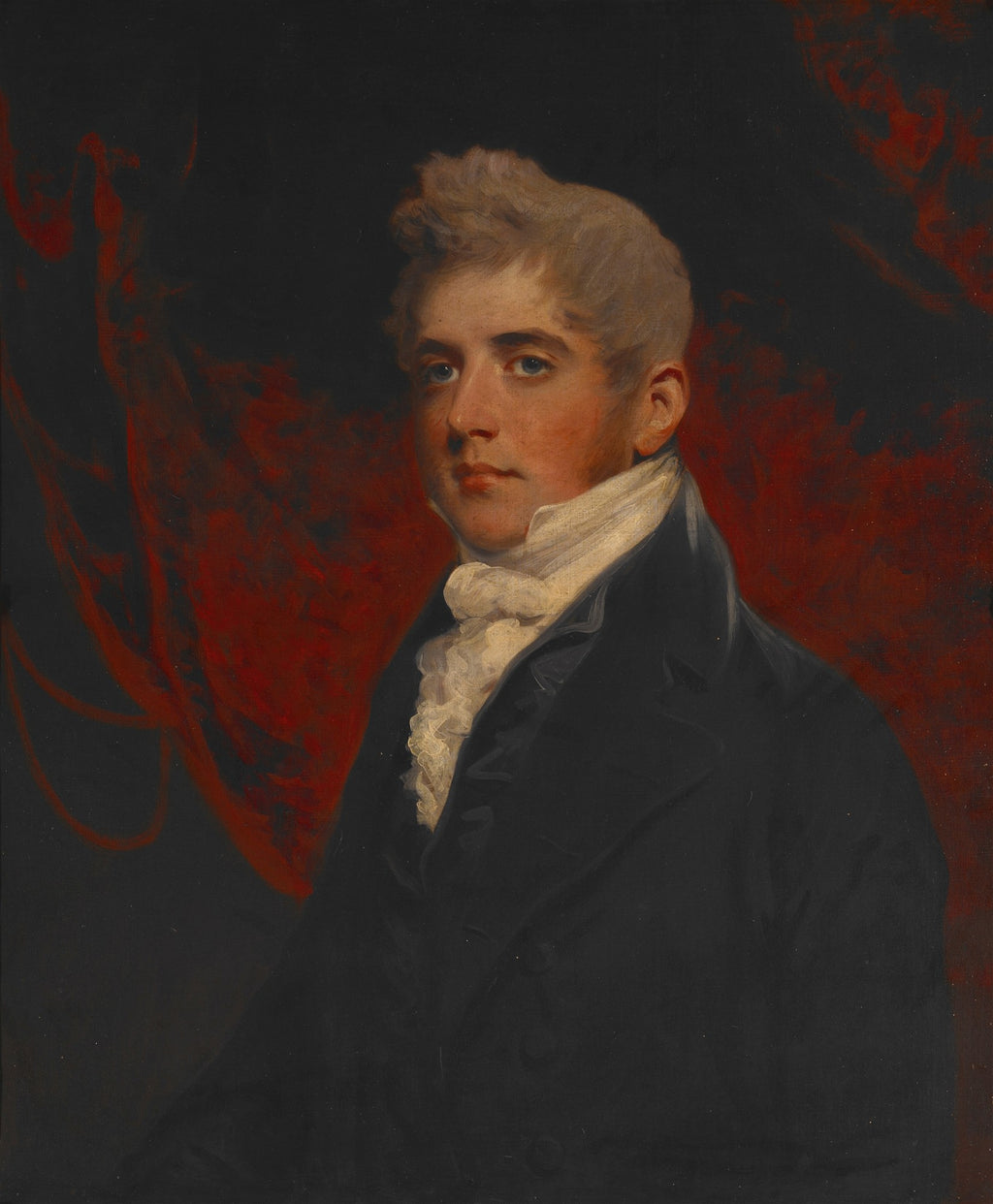 Retrato de um jovem cavalheiro de cabelo claro e olhos azuis, vestindo casaco escuro e camisa branca bufante, sobre um fundo escuro com nuances vermelhas. Obra atribuída a John Hoppner.