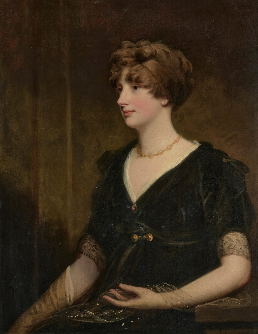 Retrato de uma jovem mulher de perfil, com cabelos castanhos cacheados e um vestido escuro, em estilo clássico, atribuído a John Hoppner.