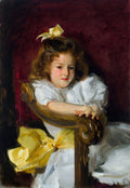 Retrato a óleo de uma menina jovem com cabelos cacheados marrons e um laço amarelo na cabeça, vestindo um vestido branco, sentada em uma cadeira de madeira esculpida com estofamento vermelho escuro. A menina tem um olhar gentil e bochechas rosadas, com uma fita amarela em sua cintura. A iluminação destaca seu rosto e o laço.