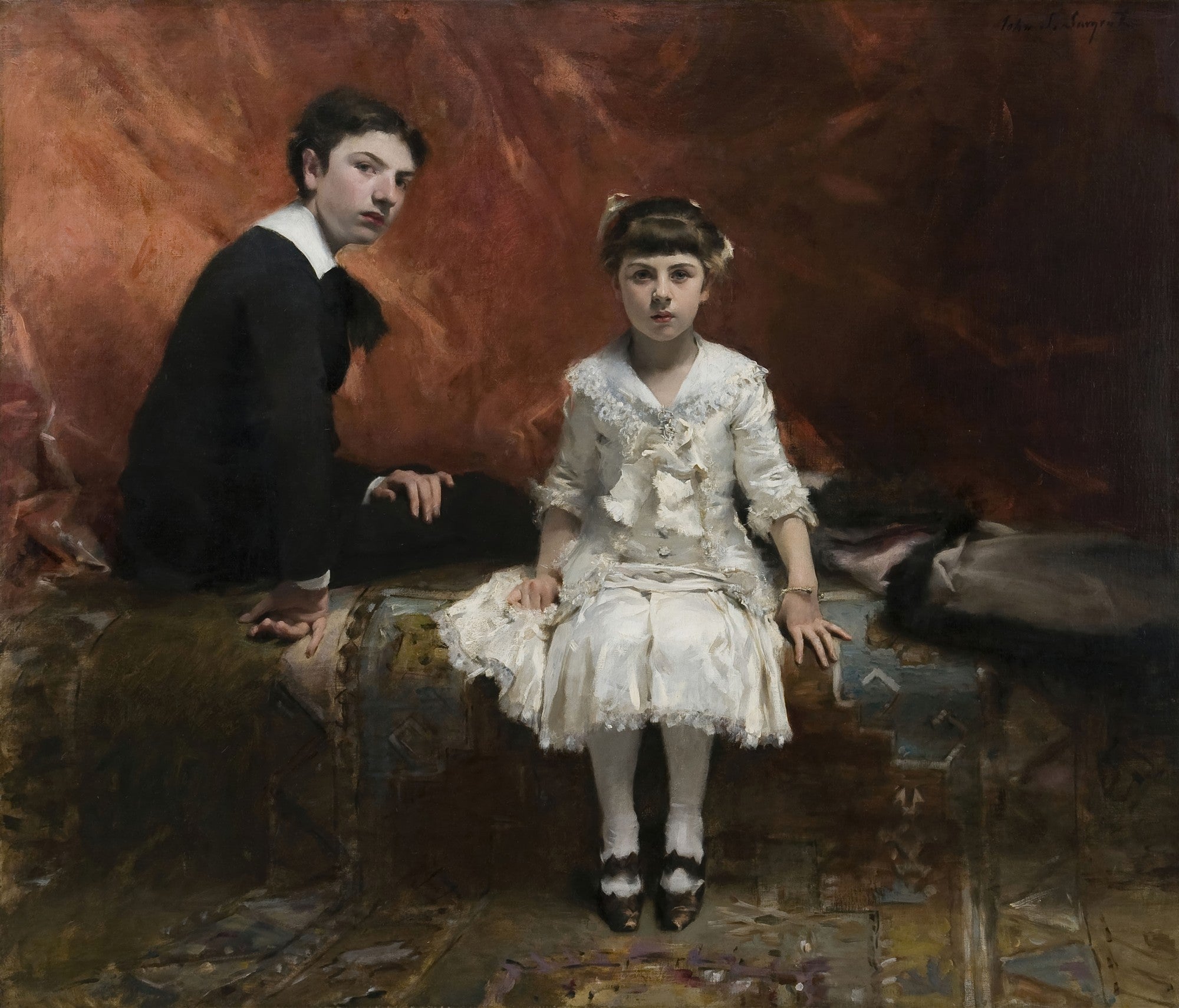 Retrato de duas crianças, um menino e uma menina, sentados em um ambiente com tons terrosos, pintado por John Singer Sargent. O menino está à esquerda, a menina à direita, ambos com expressões sérias e introspectivas. A obra é conhecida como 'As Filhas de Edward Darley Boit'.