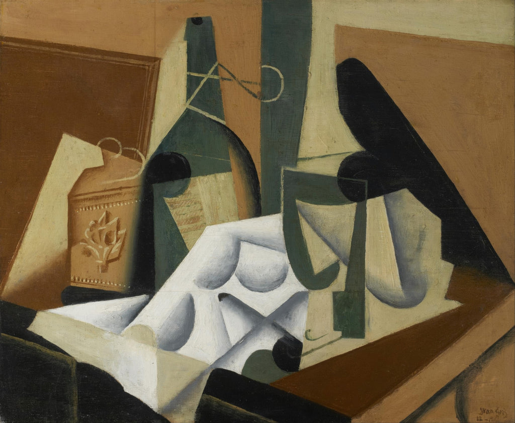 Quadro decorativo cubista de Juan Gris, 'Still Life with a Guitar', apresentando garrafas, um violão e uma caixa em tons de marrom, verde e branco com formas geométricas.