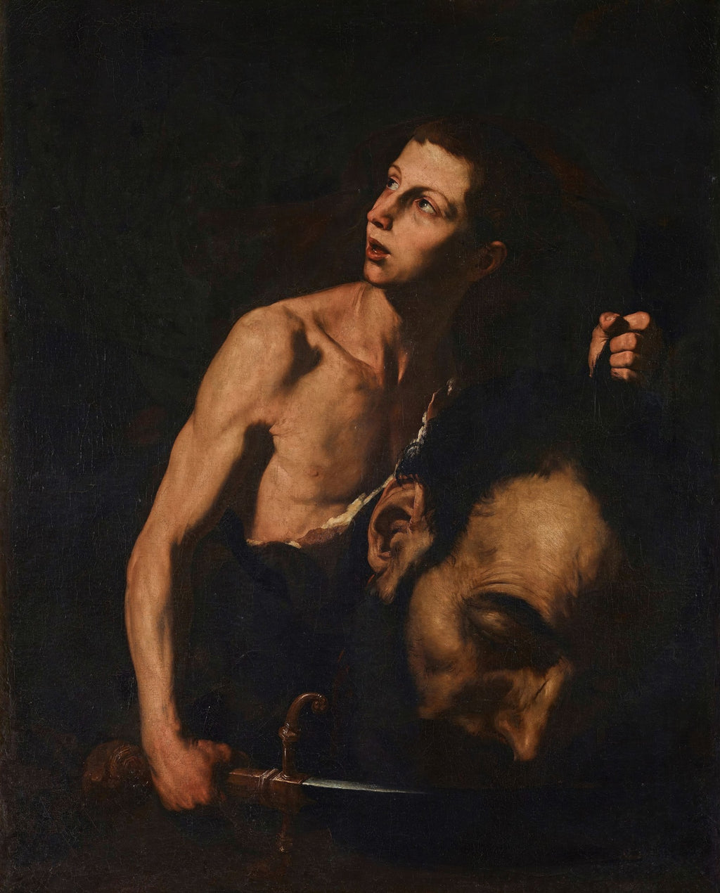 Pintura barroca de Davi com a cabeça decapitada de Golias. Davi, jovem e de torso nu, segura uma espada e olha para cima com expressão de apreensão e triunfo. A cena é escura, iluminada por um foco de luz no centro.