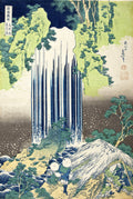 Xilogravura japonesa de Katsushika Hokusai, A Cachoeira de Amida, mostrando uma grande cachoeira caindo entre montanhas verdejantes com pequenas figuras humanas observando ao redor.