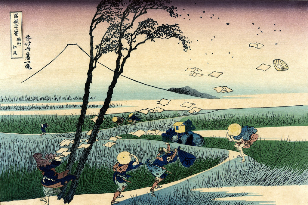 Gravura japonesa colorida de Katsushika Hokusai, mostrando pessoas lutando contra um vento forte em um campo, com o Monte Fuji ao fundo.