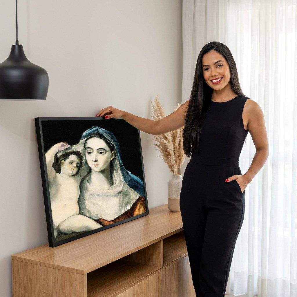 Quadro Decorativo A Virgem e o Menino - El Greco | modelo apresentando o quadro emoldurado
