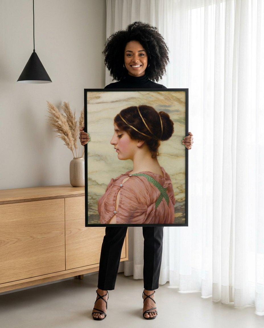 Quadro Decorativo A Greek Girl - John William Godward | modelo apresentando o quadro emoldurado