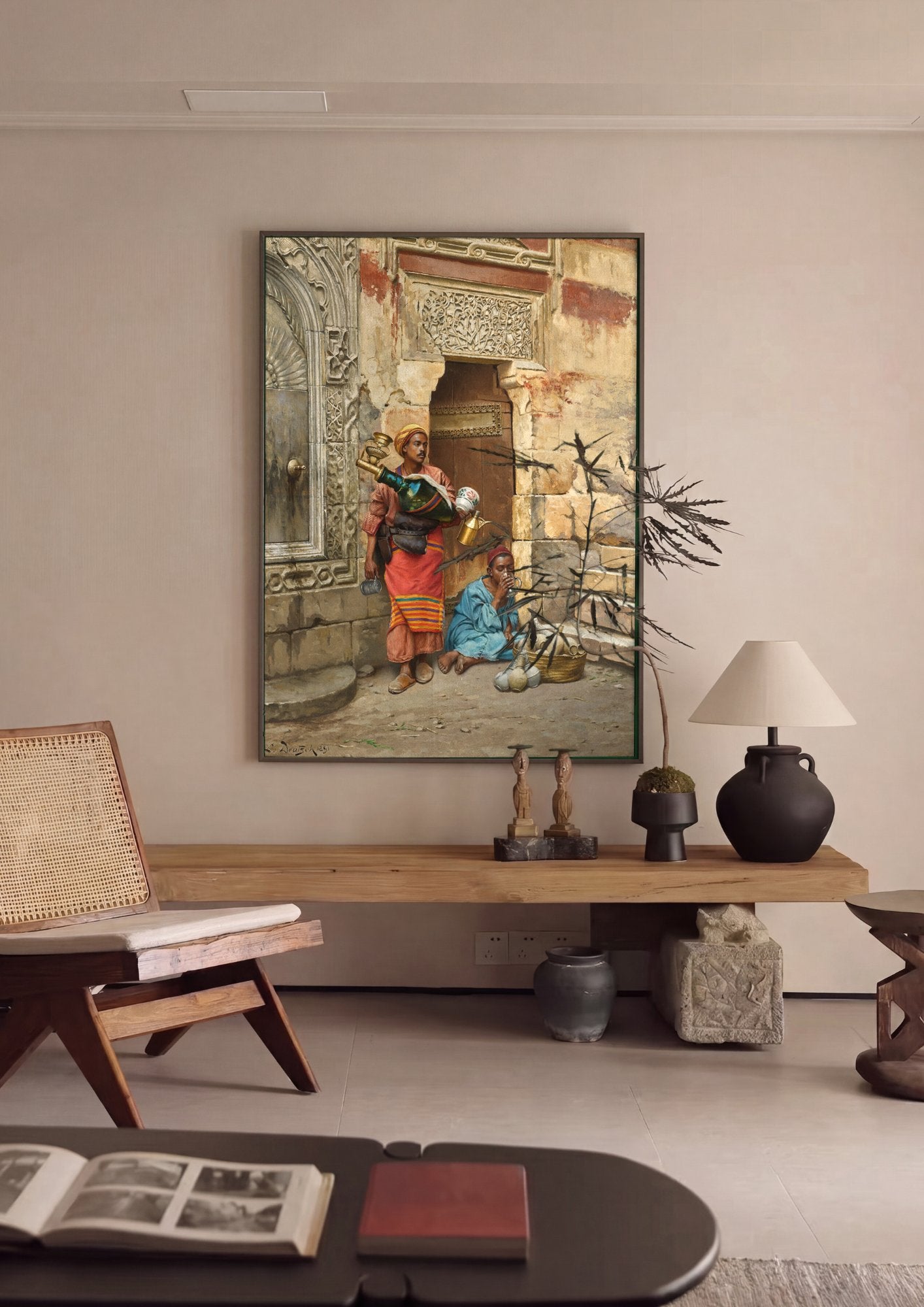 Quadro Decorativo Cena de Rua Oriental – Ludwig Deutsch em ambiente decorado