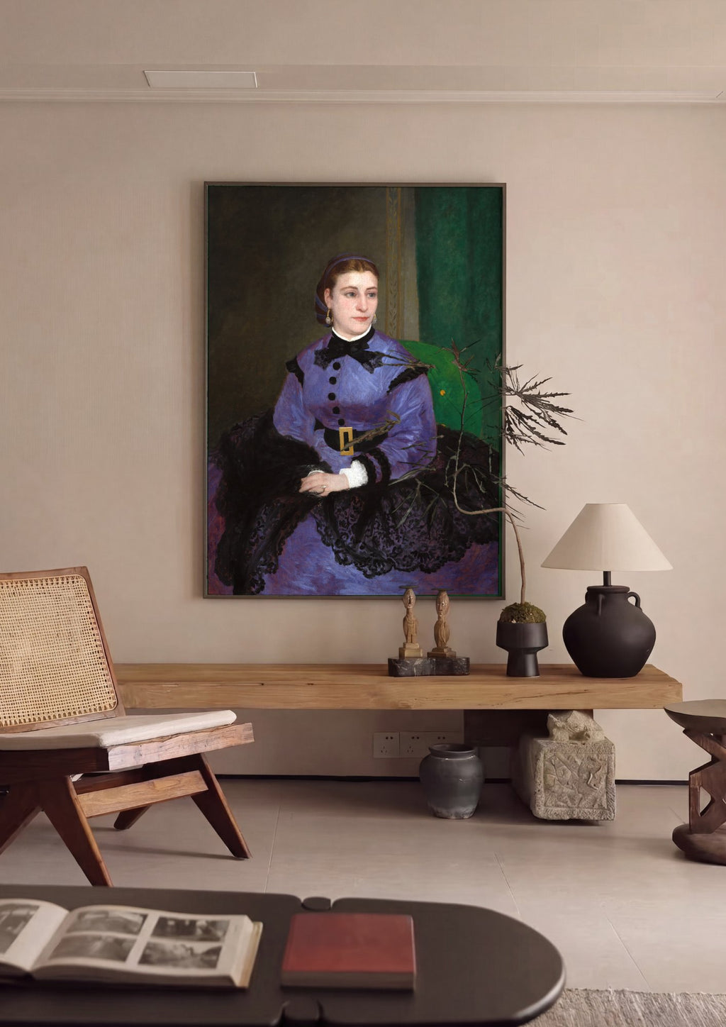 Quadro Decorativo Senhora com Vestido Lilás - Renoir em ambiente decorado