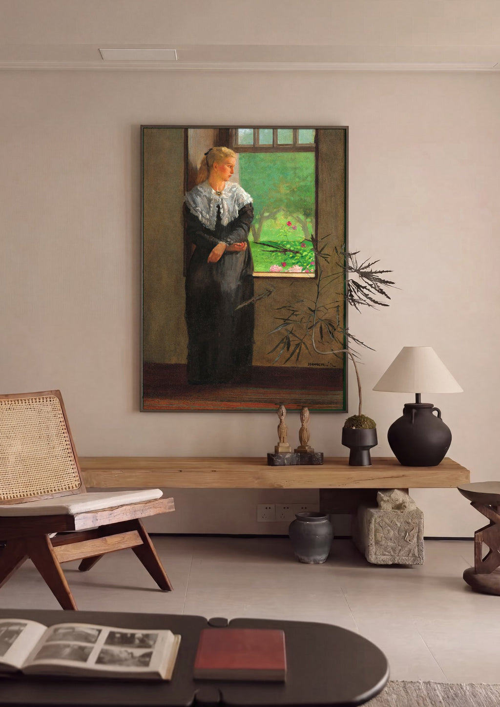 Quadro Decorativo 'The New Novel' - Winslow Homer em ambiente decorado