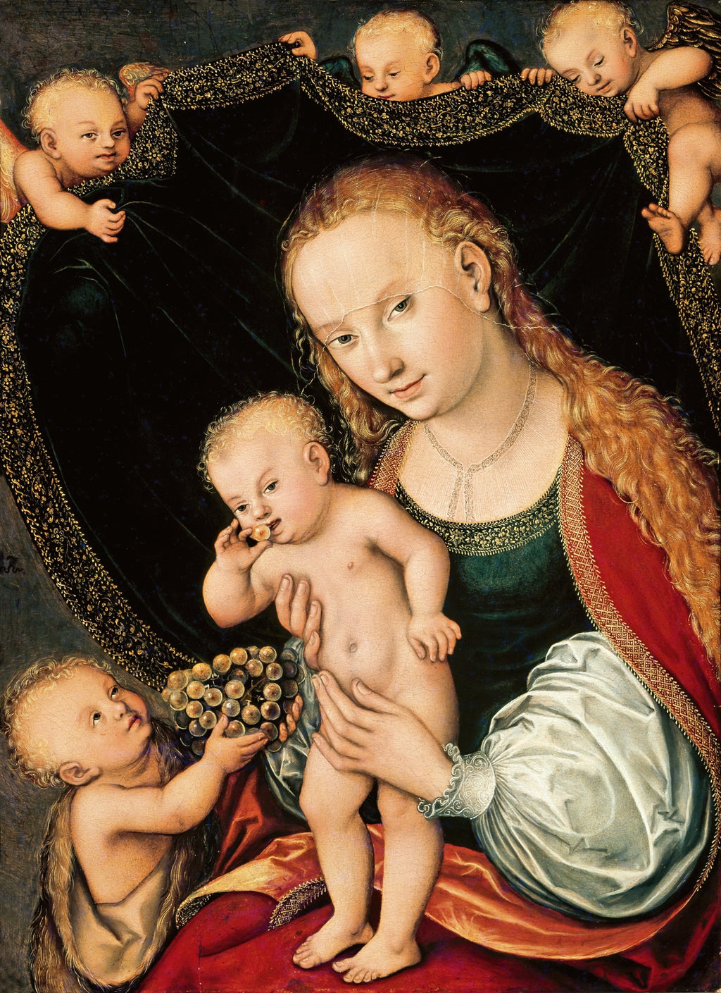 Quadro decorativo mostrando a Virgem Maria segurando o Menino Jesus, que come uvas, enquanto São João Batista criança oferece mais. Anjos flutuam no topo. Obra de Lucas Cranach o Velho, com detalhes em dourado e cores ricas.