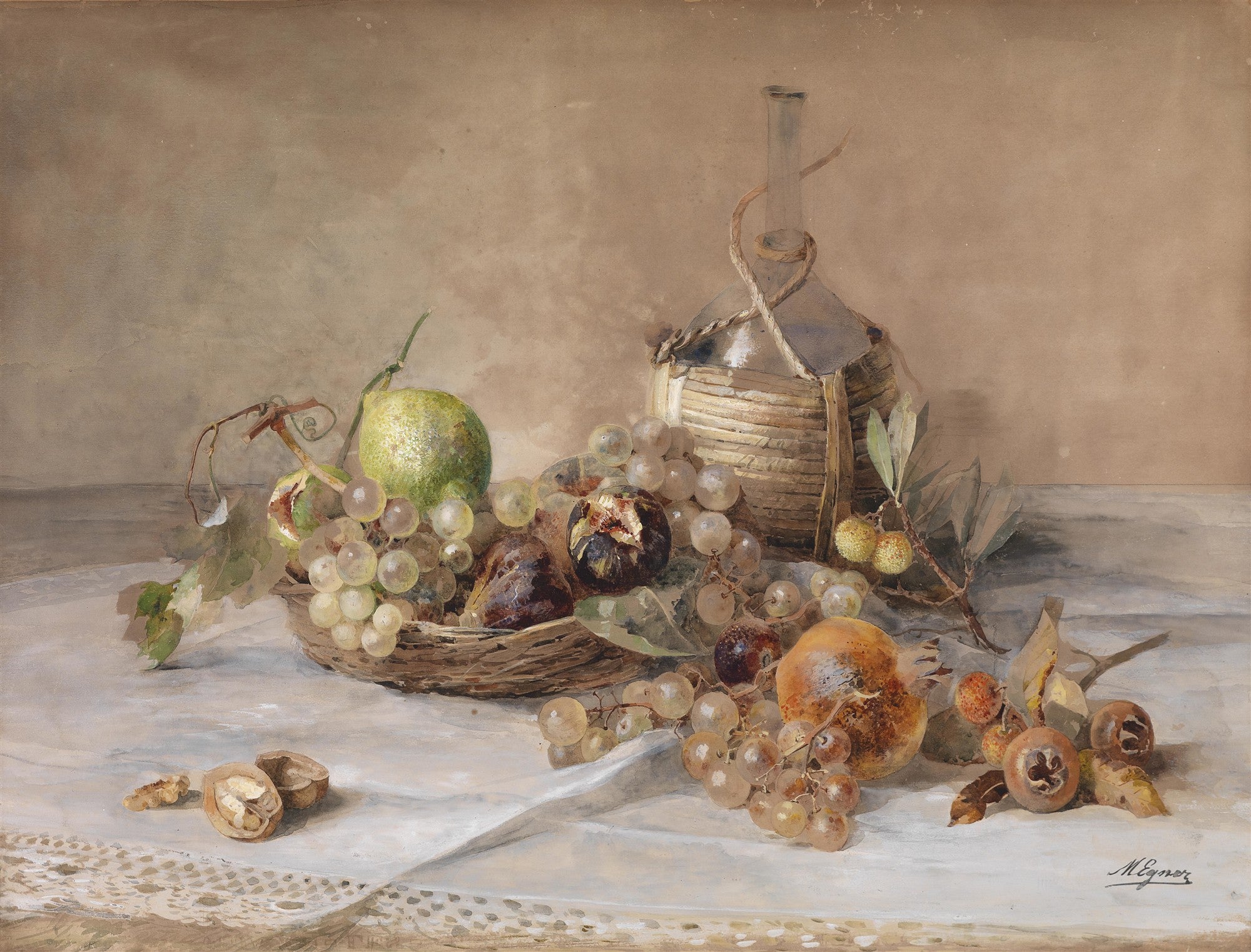Quadro decorativo detalhado de natureza-morta com frutas como uvas, figos e romãs, além de nozes e uma garrafa de vidro, pintado por Marie Egner.