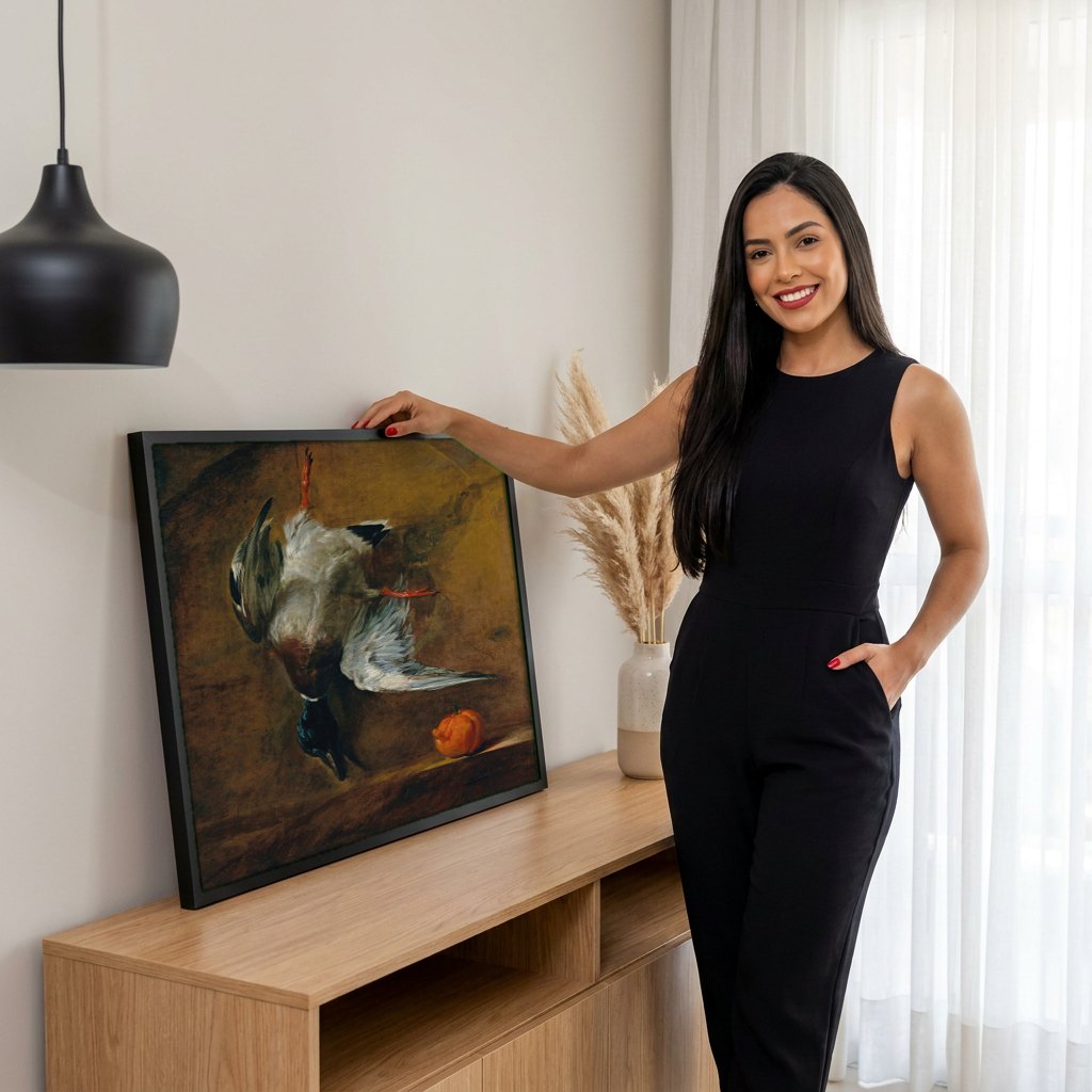 Quadro Decorativo Pato Pendurado - Chardin | modelo apresentando o quadro emoldurado