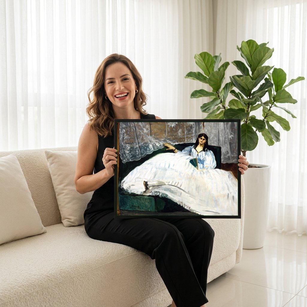 Quadro Decorativo A Mulher de Branco - Manet | modelo apresentando o quadro emoldurado