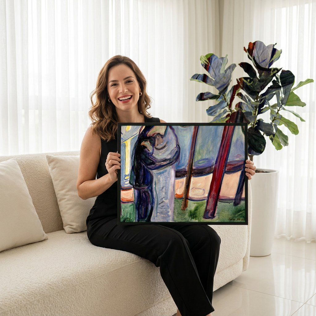 Quadro Decorativo O Beijo - Edvard Munch com modelo em ambiente