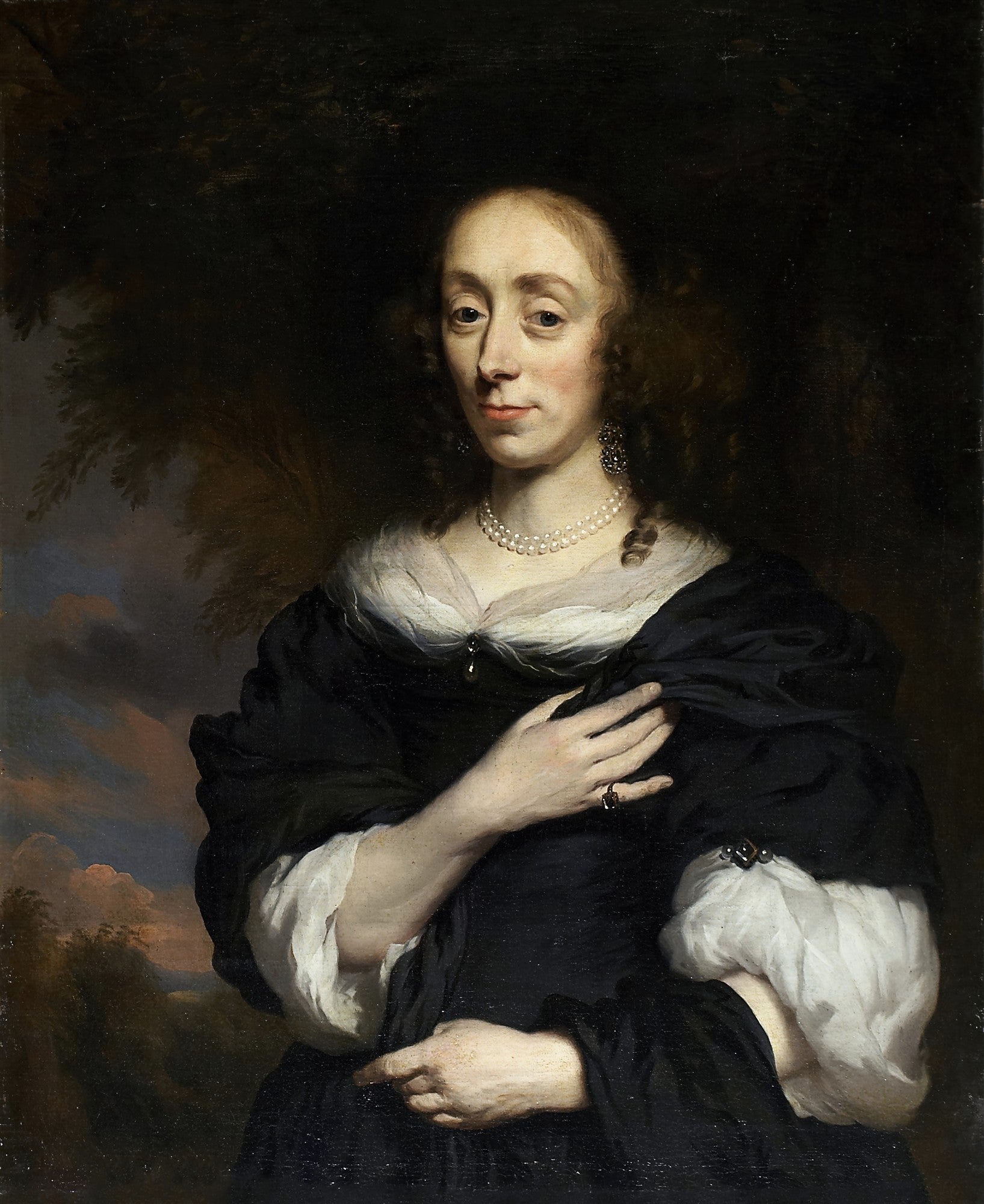 Retrato de uma mulher com vestido escuro e colar de pérolas, atribuído a Nicolaes Maes, em estilo barroco holandês.