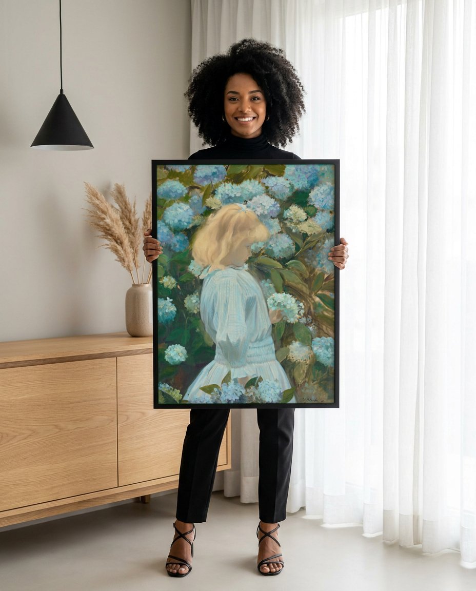 Quadro Decorativo A Garota e as Hortênsias - Jacques Émile Blanche com modelo em ambiente