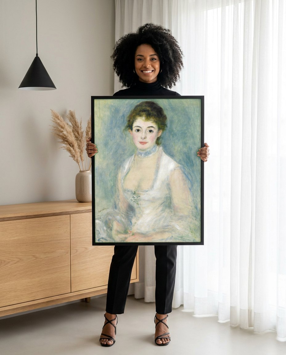 Quadro Decorativo Retrato de Mulher - Renoir | modelo apresentando o quadro emoldurado
