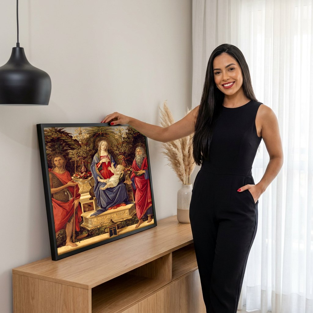 Quadro Decorativo A Virgem e o Menino com São João Batista e um Santo - Botticelli | modelo apresentando o quadro emoldurado