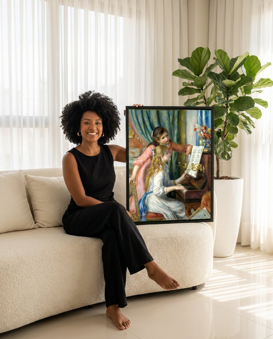 Quadro Decorativo Duas Meninas ao Piano - Renoir | modelo apresentando o quadro emoldurado