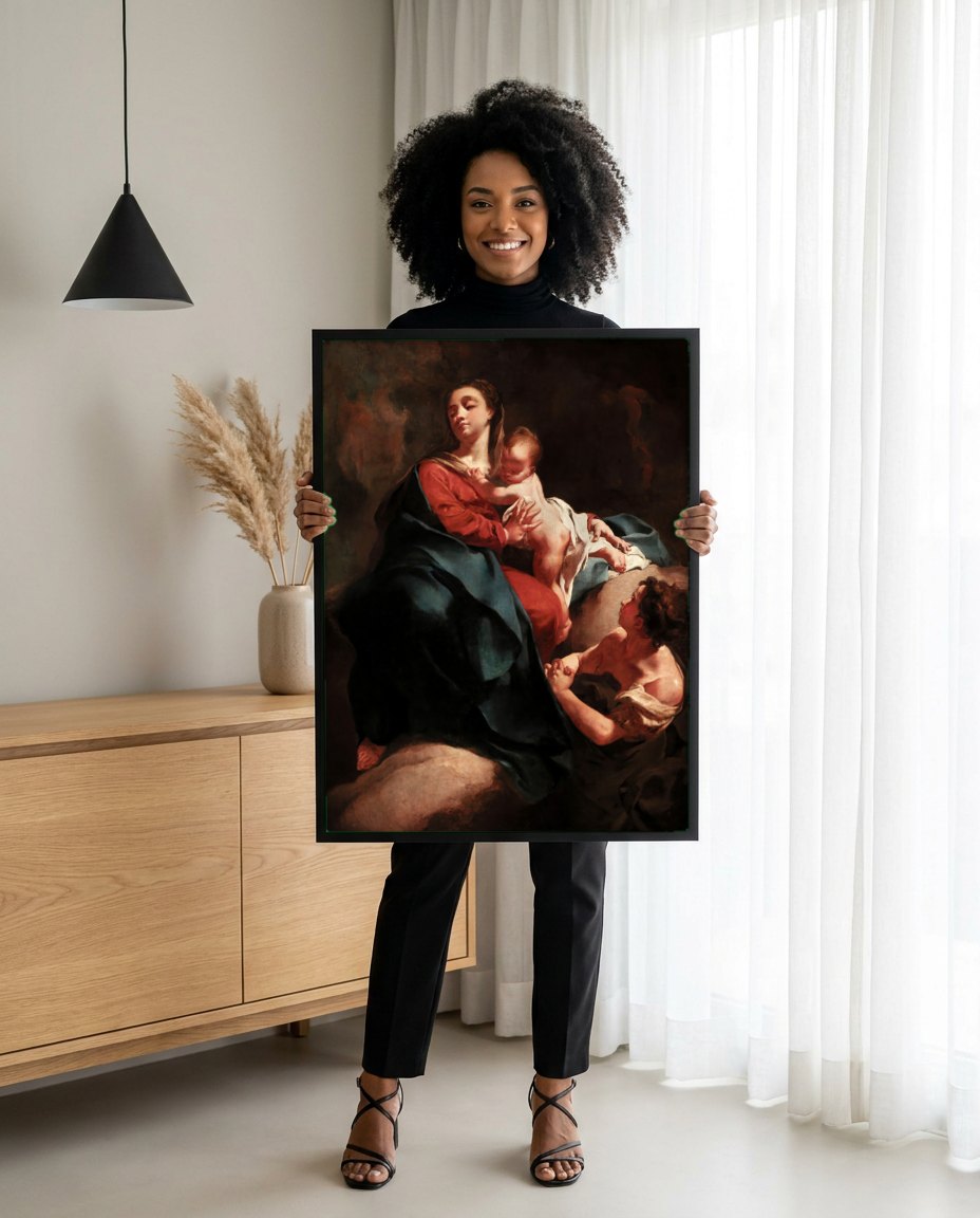 Quadro Decorativo A Virgem e o Menino com São Filipe Neri - Piazzetta | modelo apresentando o quadro emoldurado