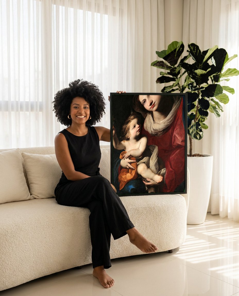 Quadro Decorativo Madonna col Bambino - Massimo Stanzione com modelo em ambiente