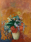 Quadro decorativo 'Bouquet' de Odilon Redon, apresentando um vibrante arranjo floral em um vaso, com flores em tons de vermelho, branco, azul e amarelo contra um fundo amarelado e rosado. A pintura possui uma textura visível e um estilo que remete ao simbolismo.