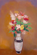 Quadro decorativo de um vaso branco com arranjo de flores coloridas, como rosas, papoulas, lilases e mimosas, em tons pastéis de Odilon Redon.