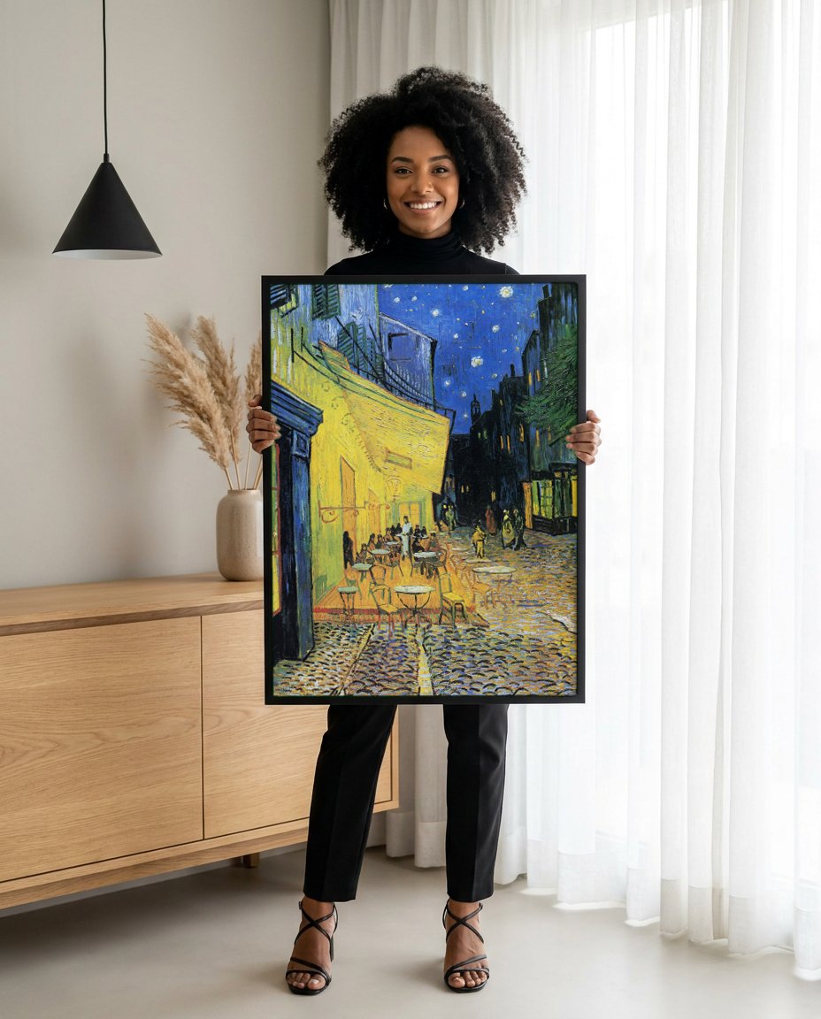 Quadro Decorativo Café à Noite - Van Gogh com modelo em ambiente